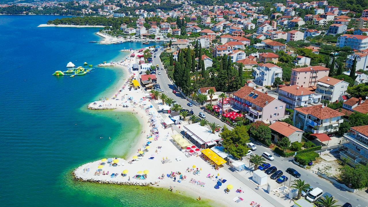 Villa Okruk-10 Meters Away From The Beach Okrug Gornji Buitenkant foto